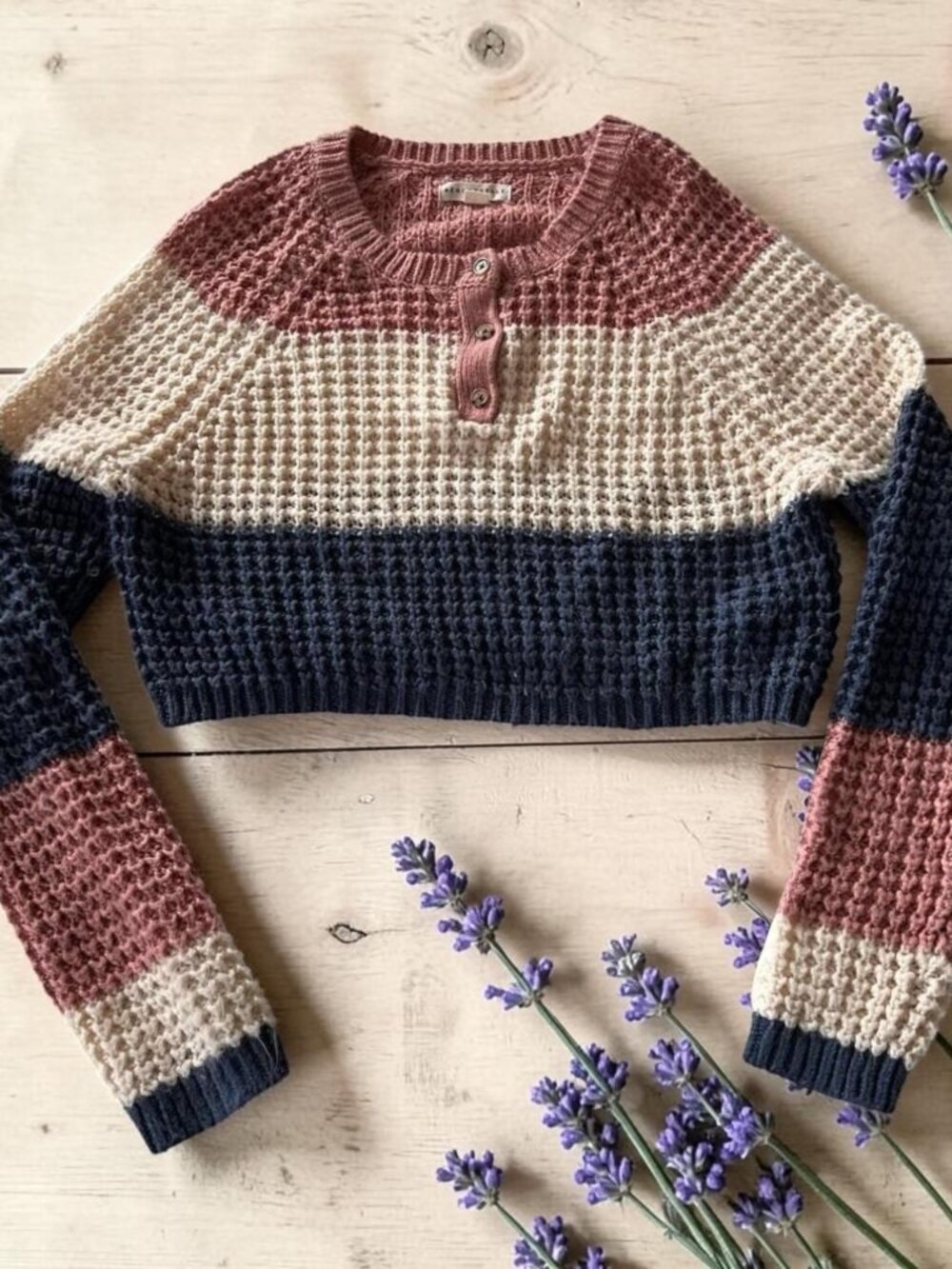 Aeropostale Women's Cropped‎ Chunky Knit Sweater Medium Pink Cream Blue Striped